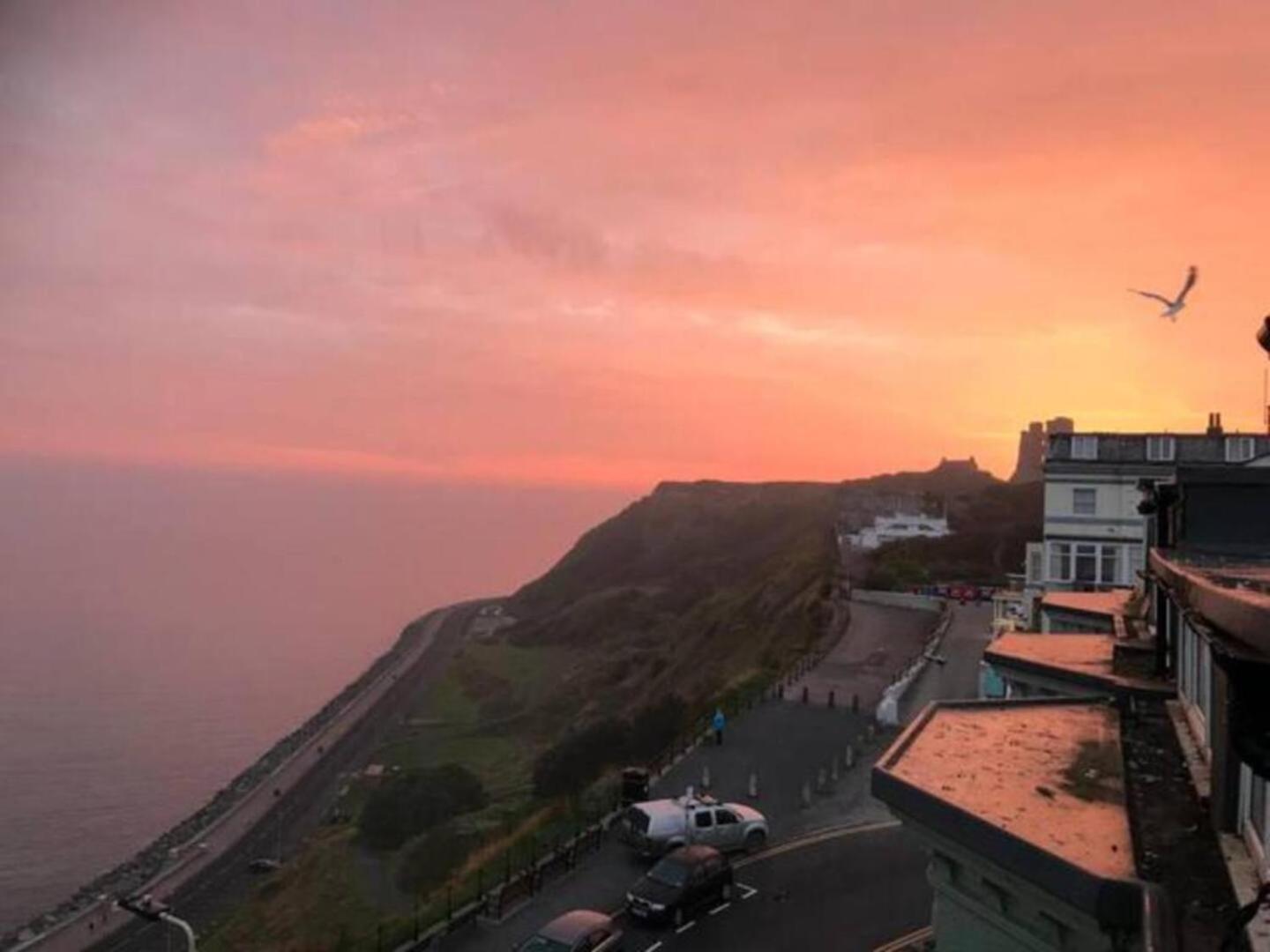 Seascape - Fantastic Location With Sea Views! Apartment Scarborough Exterior photo
